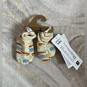 Baby booties, organic cotton baby booties, baby shoes, 3-6 months, new with tags